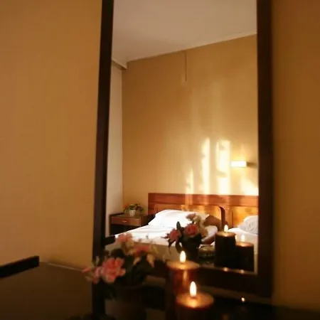 Liberty 1 Hotel 2*